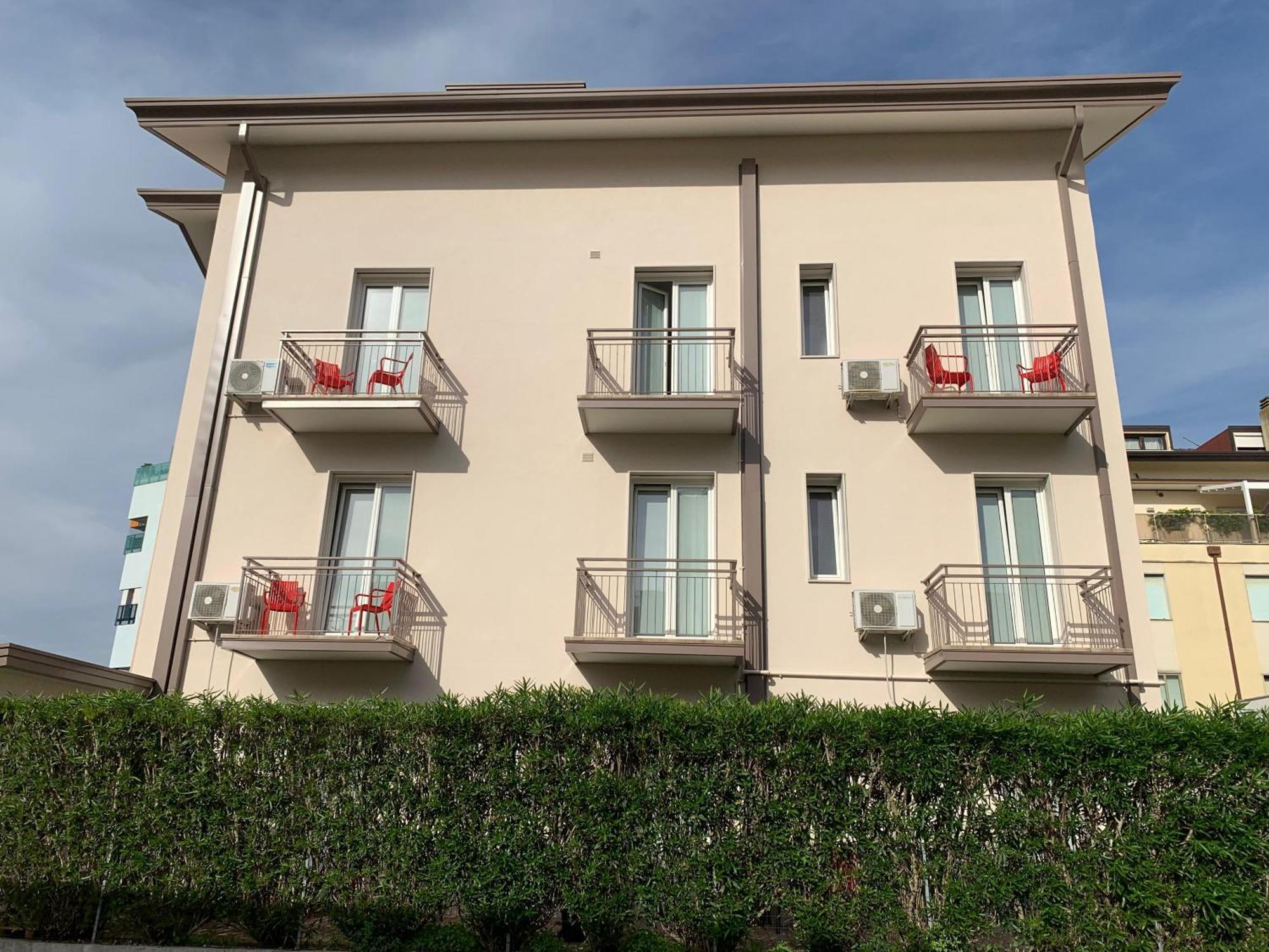 Dainese Apartments, Casa Ester 利多迪迪耶索洛 外观 照片